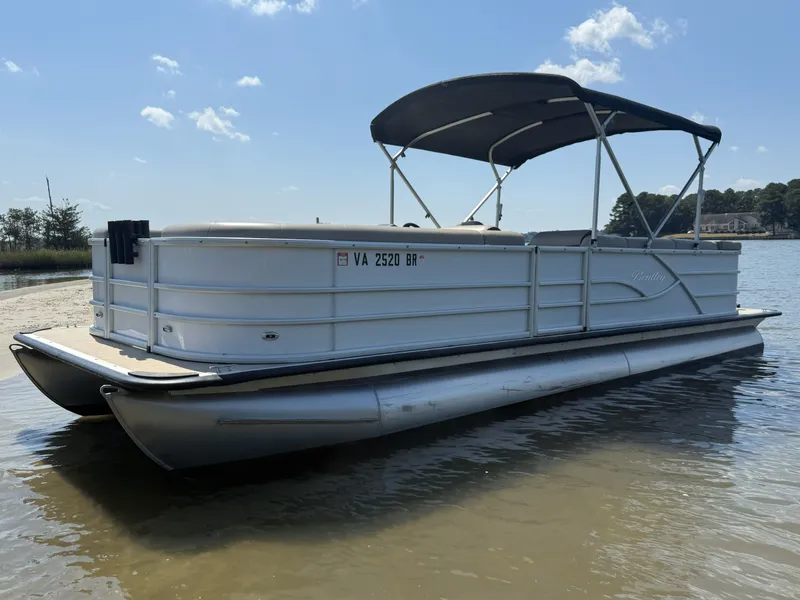 Slide: The Image of Bentley Pontoons Legacy 240 Cruise 2025 - 3