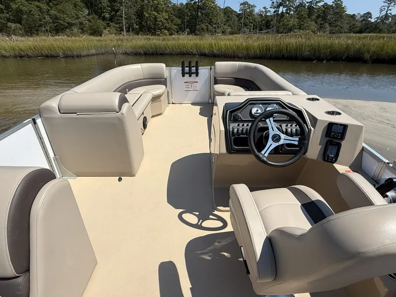 Slide: The Image of Bentley Pontoons Legacy 240 Cruise 2025 - 5