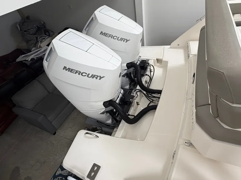 Slide: The Image of Tiara 34 LS 2023 - 5