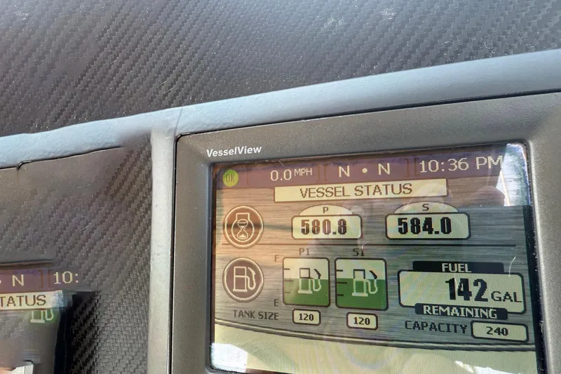 Slide: The Image of VesselView display showing Carver C34 2013 vessel status and fuel levels. - 24