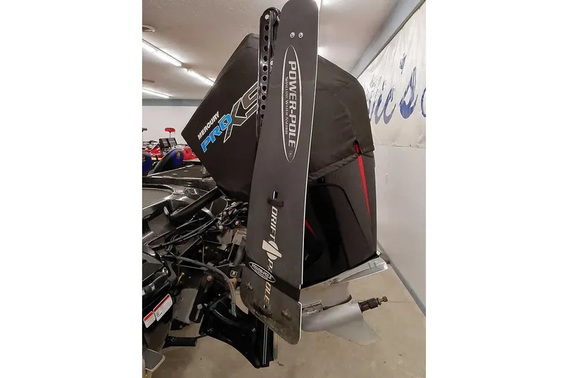 Slide: The Image of 2022 Nitro Z20 boat with Mercury Pro XS engine and Power-Pole Drift paddle. - 12