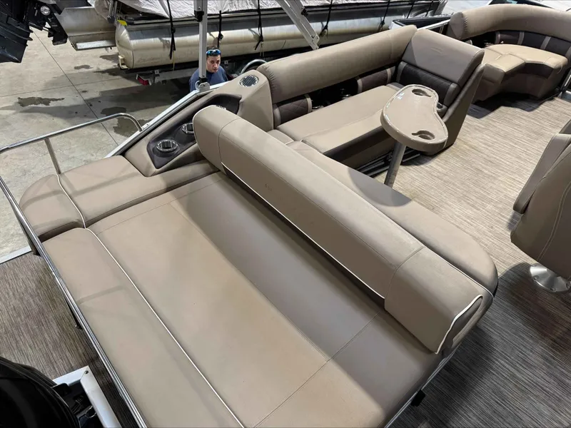 Slide: The Image of Bennington 20SS BXP-SPS 2020 - 16