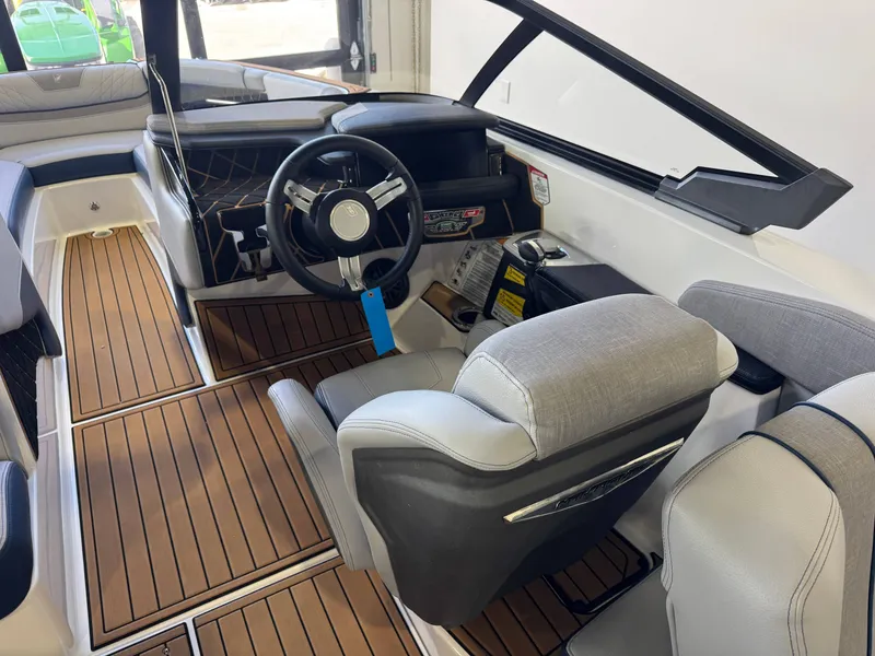 Slide: The Image of Nautique Super Air Nautique GS22 2021 - 24