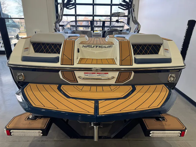Slide: The Image of Nautique Super Air Nautique GS22 2021 - 8
