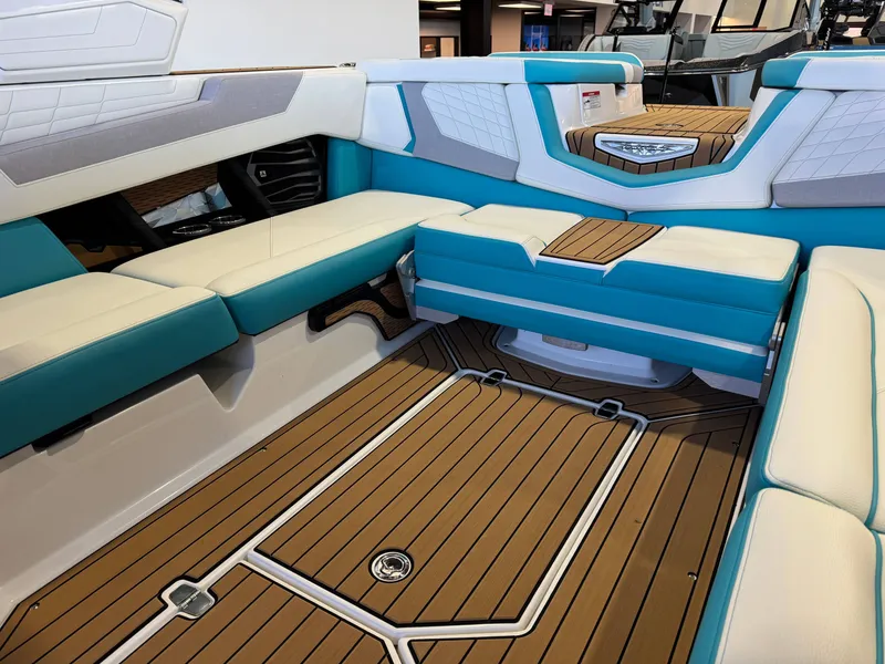 Slide: The Image of Nautique Super Air Nautique G23 2024 - 15