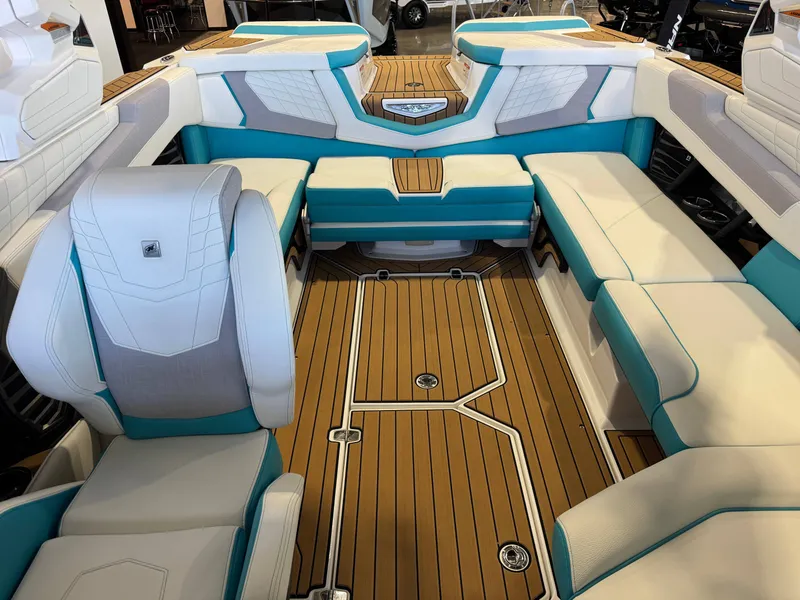 Slide: The Image of Nautique Super Air Nautique G23 2024 - 22