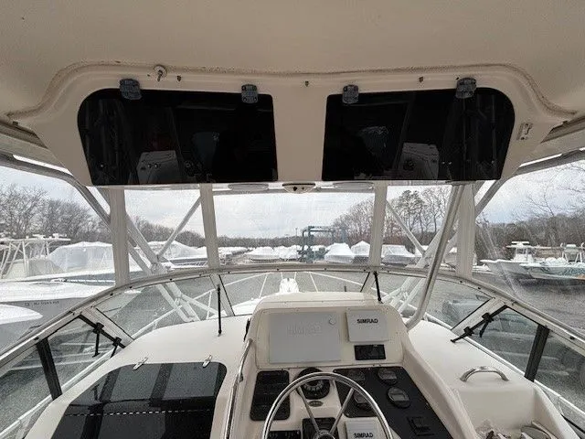 Slide: The Image of Grady-White Express 265 2000 - 17