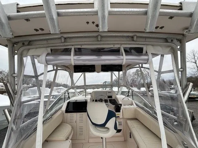 Slide: The Image of Grady-White Express 265 2000 - 19