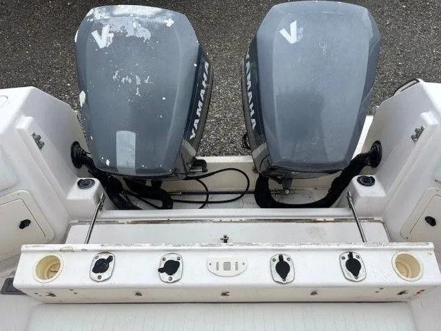 Slide: The Image of Grady-White Express 265 2000 - 3