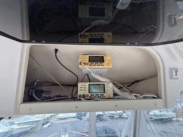 Slide: The Image of Grady-White Express 265 2000 - 9