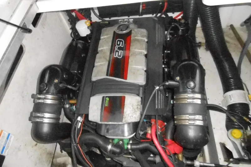 Slide: The Image of Engine of a 2016 Sea Ray 270 Sundeck boat, showcasing a 6.2-liter motor. - 20
