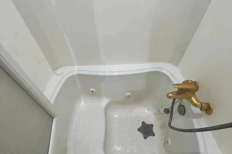 Slide: The Image of Hyatt 51 Aft Cabin Motor Yacht 1998 - 108