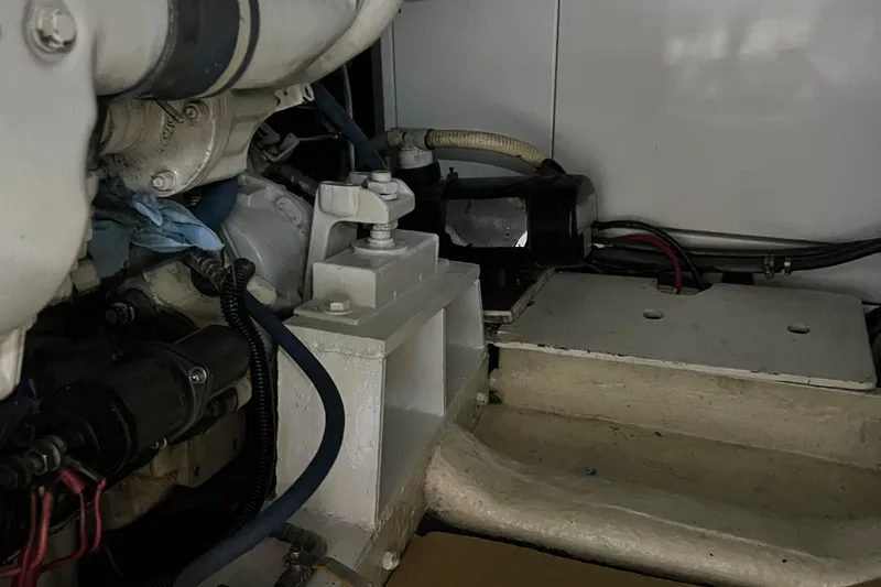 Slide: The Image of Hyatt 51 Aft Cabin Motor Yacht 1998 - 125