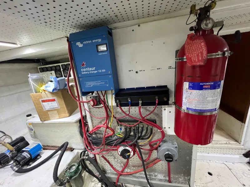 Slide: The Image of Hyatt 51 Aft Cabin Motor Yacht 1998 - 133