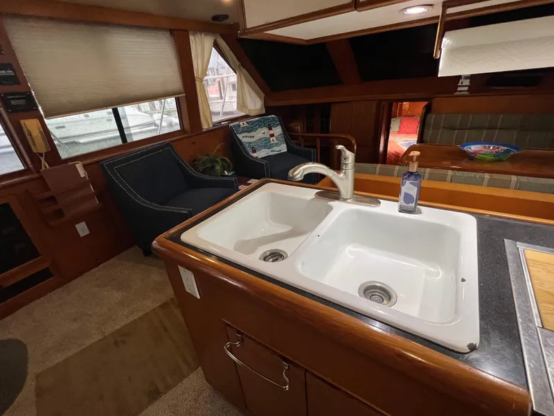 Slide: The Image of Hyatt 51 Aft Cabin Motor Yacht 1998 - 66