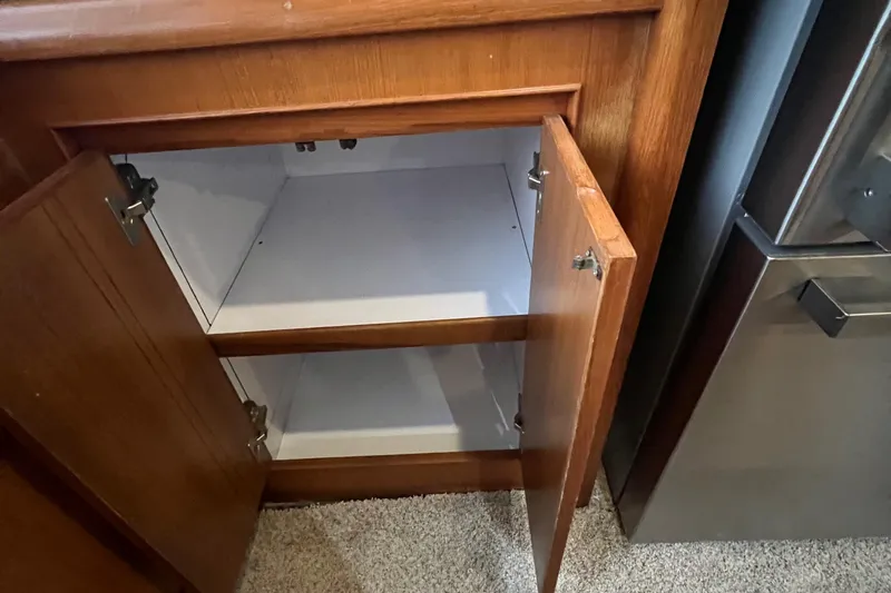 Slide: The Image of Hyatt 51 Aft Cabin Motor Yacht 1998 - 70