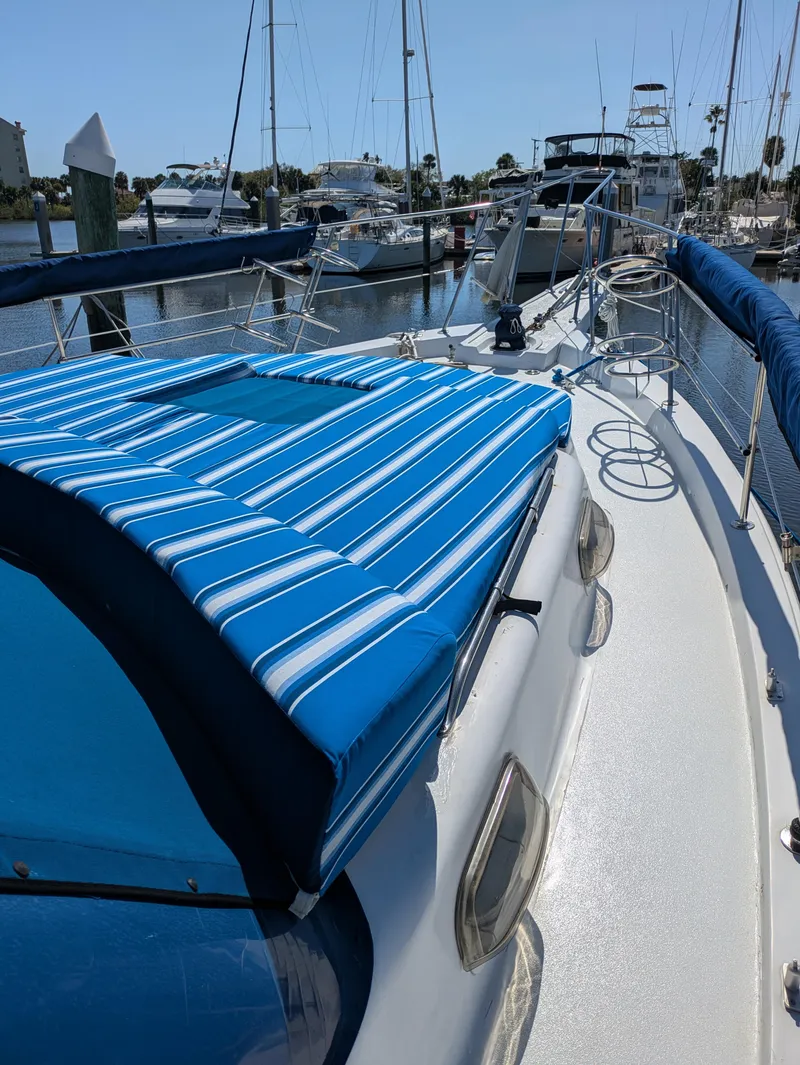 Slide: The Image of Gulfstar 44 Aft Cabin 1986 - 111