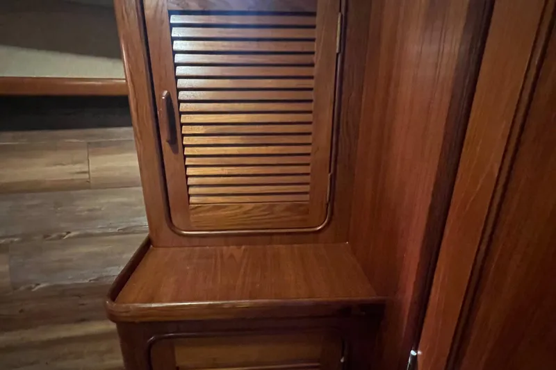 Slide: The Image of Gulfstar 44 Aft Cabin 1986 - 59