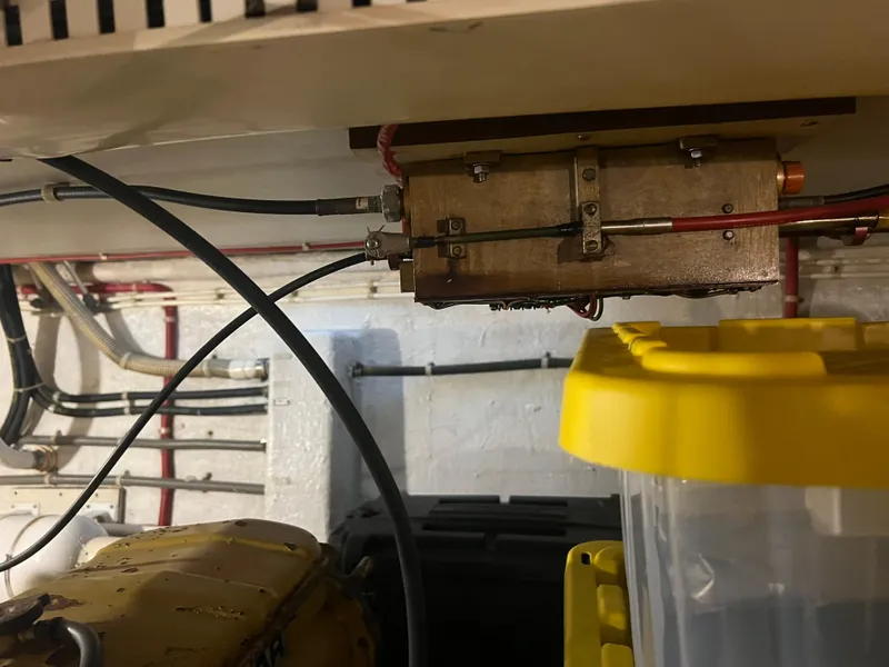 Slide: The Image of Gulfstar 44 Aft Cabin 1986 - 83