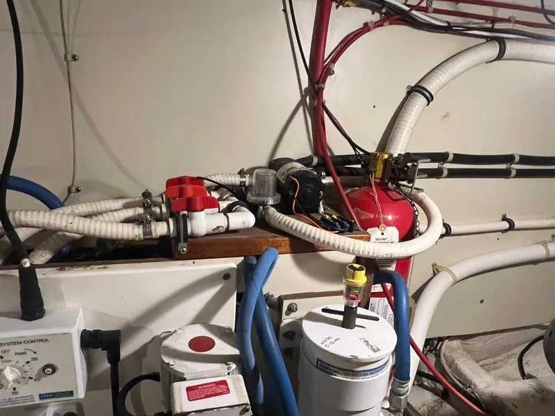 Slide: The Image of Gulfstar 44 Aft Cabin 1986 - 88