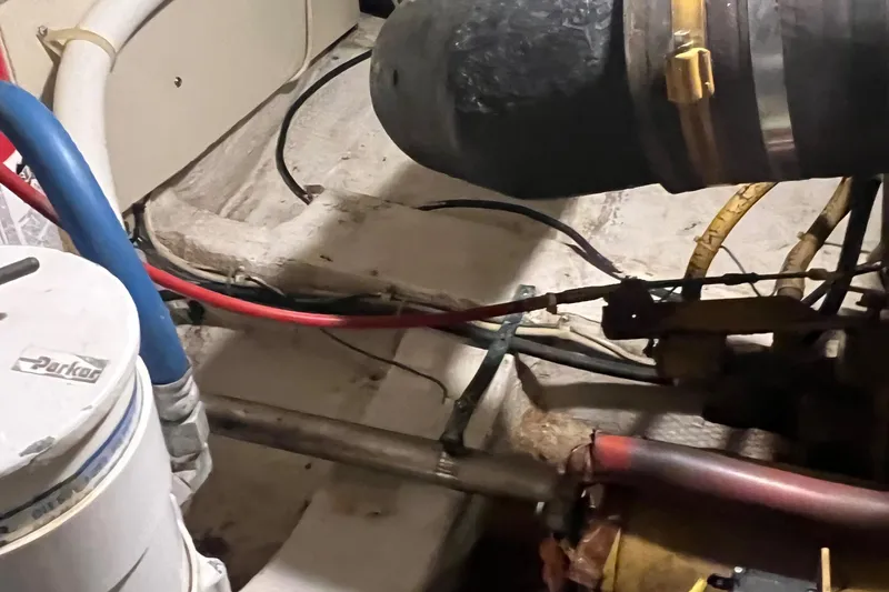 Slide: The Image of Gulfstar 44 Aft Cabin 1986 - 92