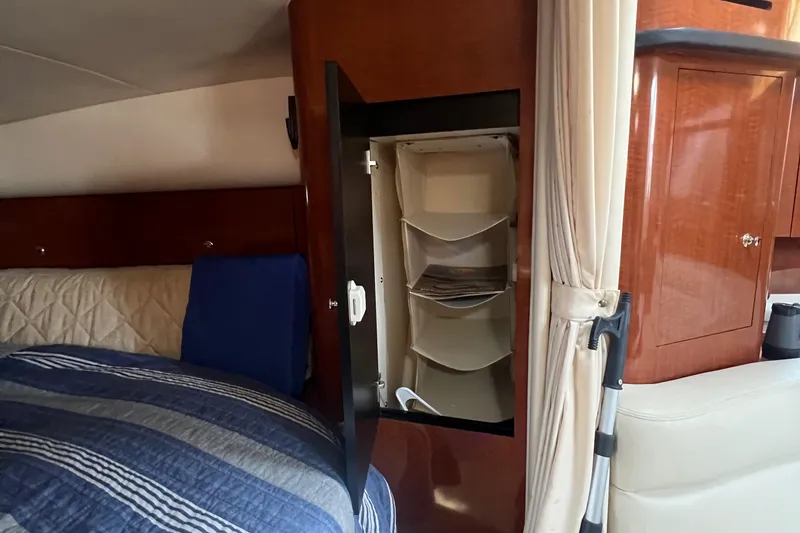 Slide: The Image of Sea Ray Sundancer 320 2003 - 53