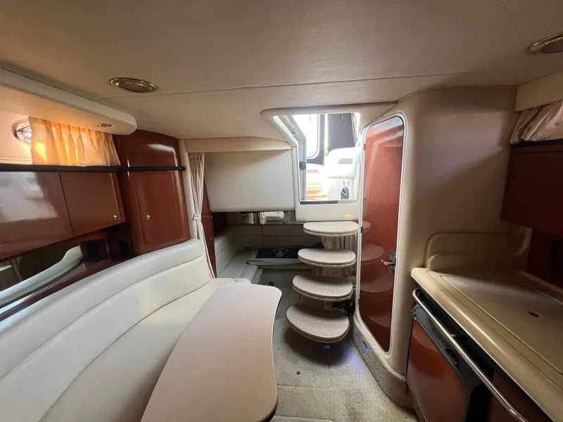 Slide: The Image of Sea Ray Sundancer 320 2003 - 55