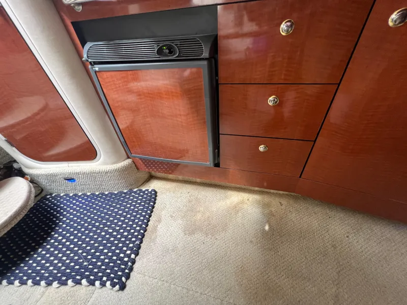 Slide: The Image of Sea Ray Sundancer 320 2003 - 64