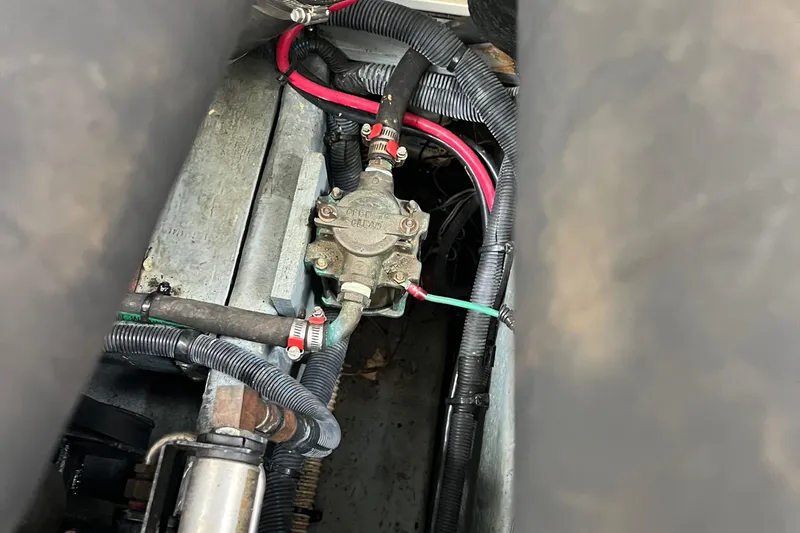 Slide: The Image of Sea Ray Sundancer 320 2003 - 79