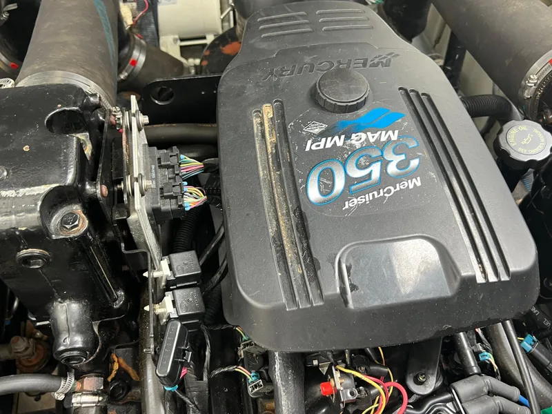 Slide: The Image of Sea Ray Sundancer 320 2003 - 83