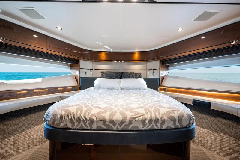 Slide: The Image of Princess 65 - Interior Stateroom - 16