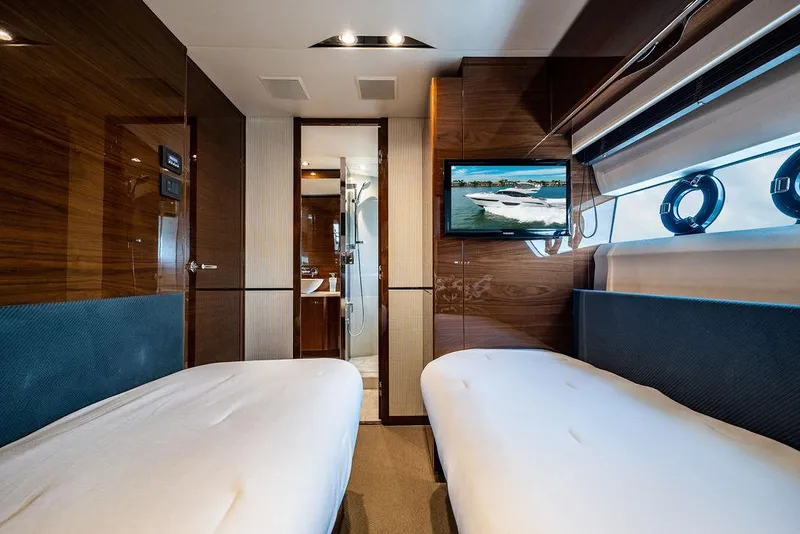 Slide: The Image of Princess 65 - Interior Stateroom - 20