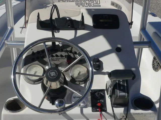 Slide: The Image of Sea Chaser 21 LX 2016 - 16