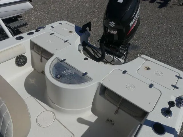 Slide: The Image of Sea Chaser 21 LX 2016 - 17