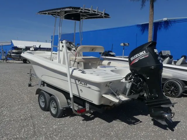 Slide: The Image of Sea Chaser 21 LX 2016 - 6