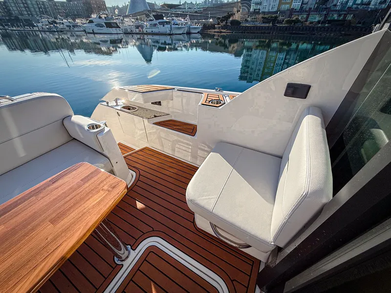 Slide: The Image of Tiara C39 Coupe 2023 - 27