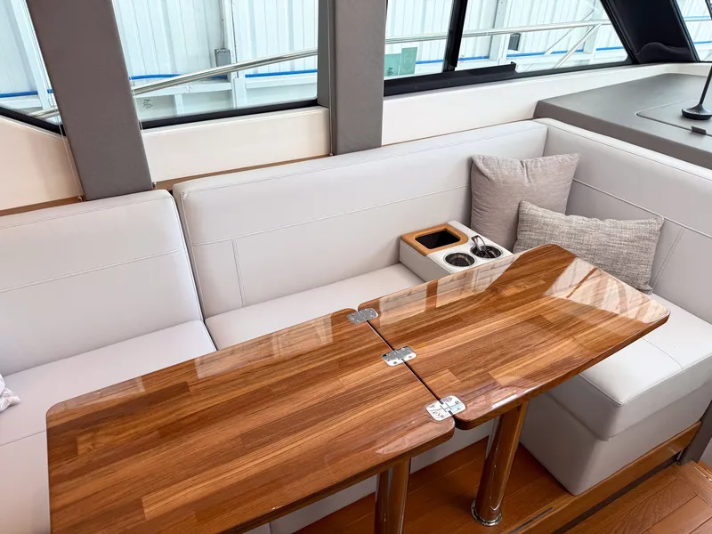 Slide: The Image of Tiara C39 Coupe 2023 - 38