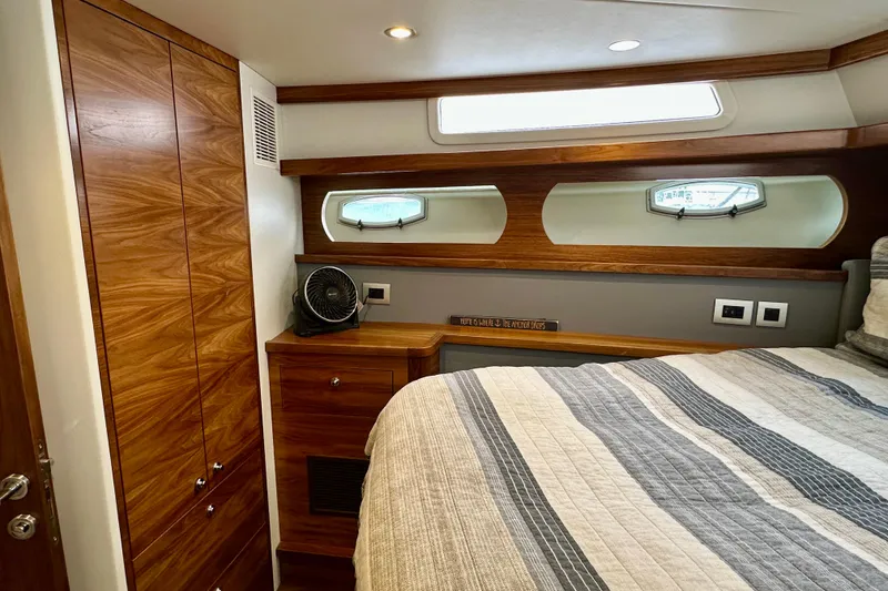 Slide: The Image of Outer Reef 62 SOUTH PAWS - VIP Bow Stateroom - 68