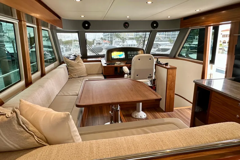 Slide: The Image of Outer Reef 62 SOUTH PAWS - Exterior Starboard - 9