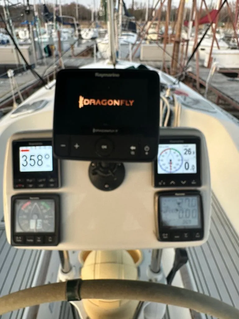 Slide: The Image of Beneteau Oceanis 321 1999 - 4