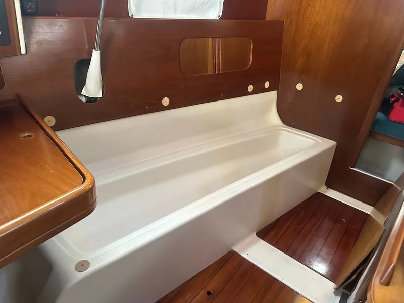 Slide: The Image of Beneteau Oceanis 321 1999 - 8