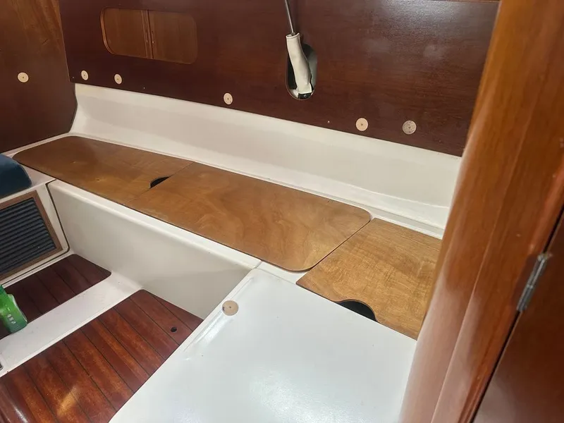 Slide: The Image of Beneteau Oceanis 321 1999 - 9