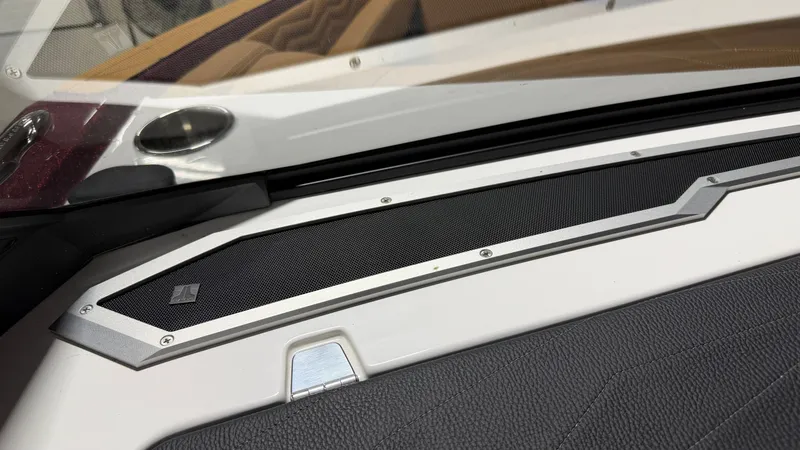 Slide: The Image of Nautique Super Air Nautique G23 2026 - 55