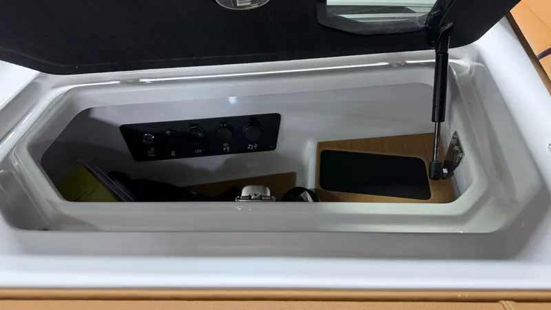 Slide: The Image of Nautique Super Air Nautique G23 2026 - 57