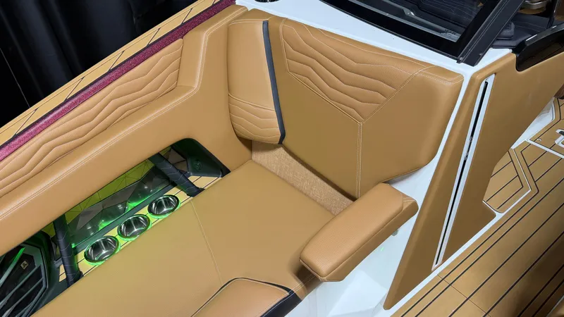 Slide: The Image of Nautique Super Air Nautique G23 2026 - 96