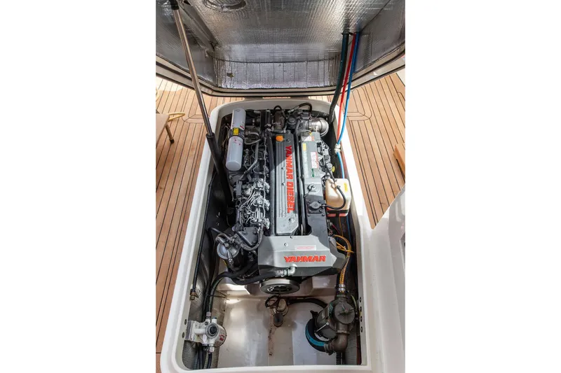 Slide: The Image of Engine compartment of a 2005 Hinckley Picnic Boat EP with Yanmar diesel engine. - 16