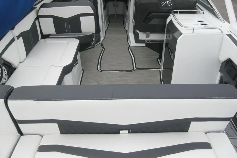 Slide: The Image of Close-up of 2024 Monterey 275SS Super Sport boat emblem with raindrops. - 3