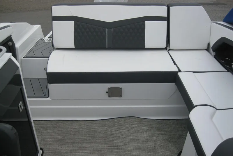 Slide: The Image of 2024 Monterey 275SS Super Sport interior with sleek seating and modern design. - 5