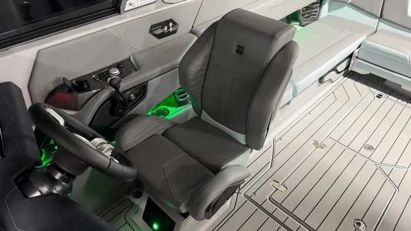 Slide: The Image of Nautique Super Air Nautique G25 2026 - 68