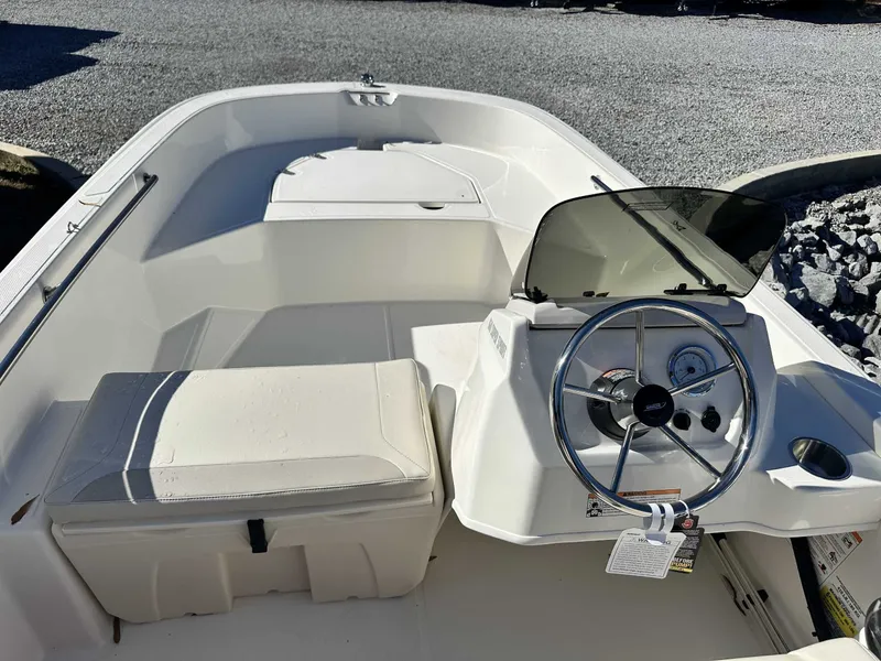 Slide: The Image of Interior view of 2025 Boston Whaler 160 Super Sport boat. - 15